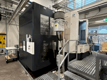 Vista Frontal da Makino a81 máquina