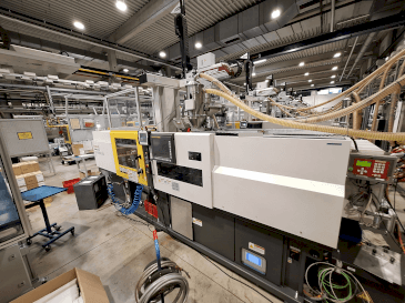 Vista Frontal da FANUC Roboshot S100iA máquina