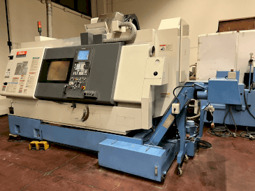 Vista Frontal  da Mazak Integrex 200 IIY  máquina