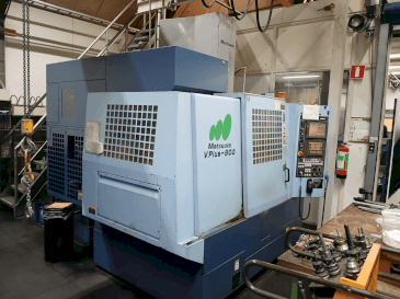 Vista Frontal da Matsuura V.PLUS-800 máquina