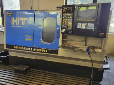 Vista Frontal da HITACHI SEIKI HT 20SII máquina