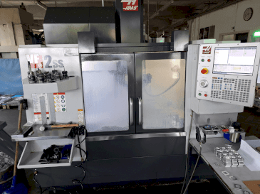 Vista Frontal da HAAS VF 2 SS máquina