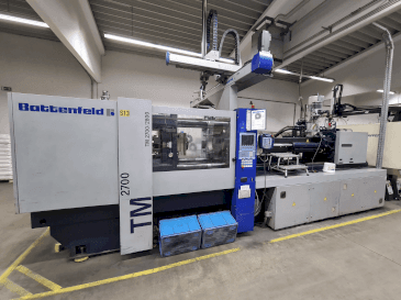 Vista Frontal da Battenfeld TM 2700/2800 máquina