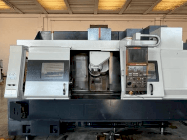 Vista Frontal da Mazak INTEGREX 200 IV S (2007) máquina
