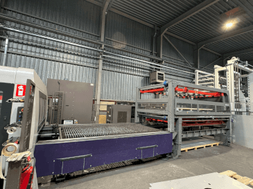 Vista Frontal da Bystronic ByTrans 3015 Standard máquina