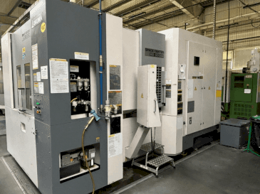 Vista Frontal da Okuma MB 5000H máquina