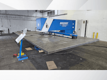 Vista Frontal  da BOSCHERT Multipunch 1500 x 3000  máquina