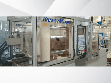 Vista Frontal da Krauss Maffei 125-520 C1 máquina