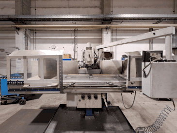 Vista Frontal  da TOS FGS63T Plus  máquina