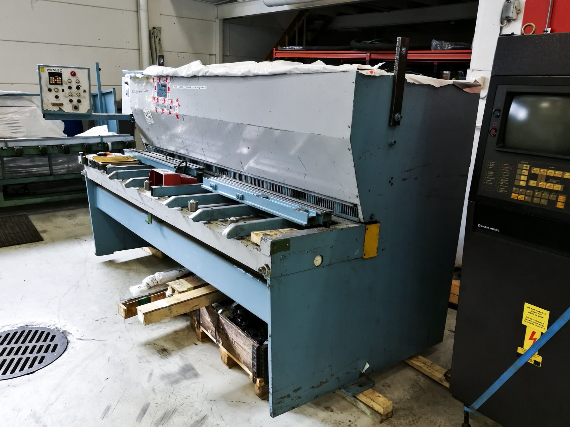 Vista Frontal da CHE 25/4 máquina