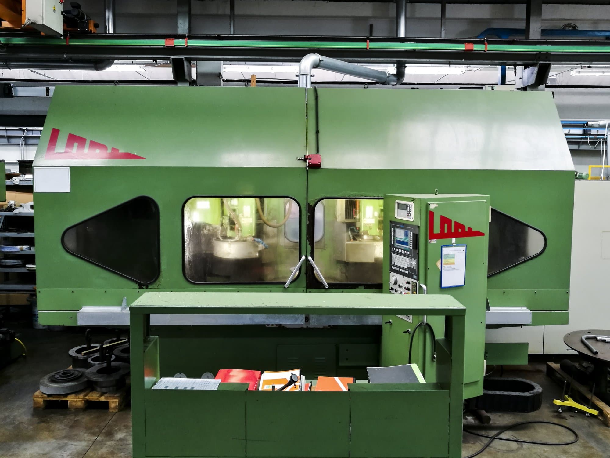 Vista Frontal da Lodi RTR S800 CNC máquina