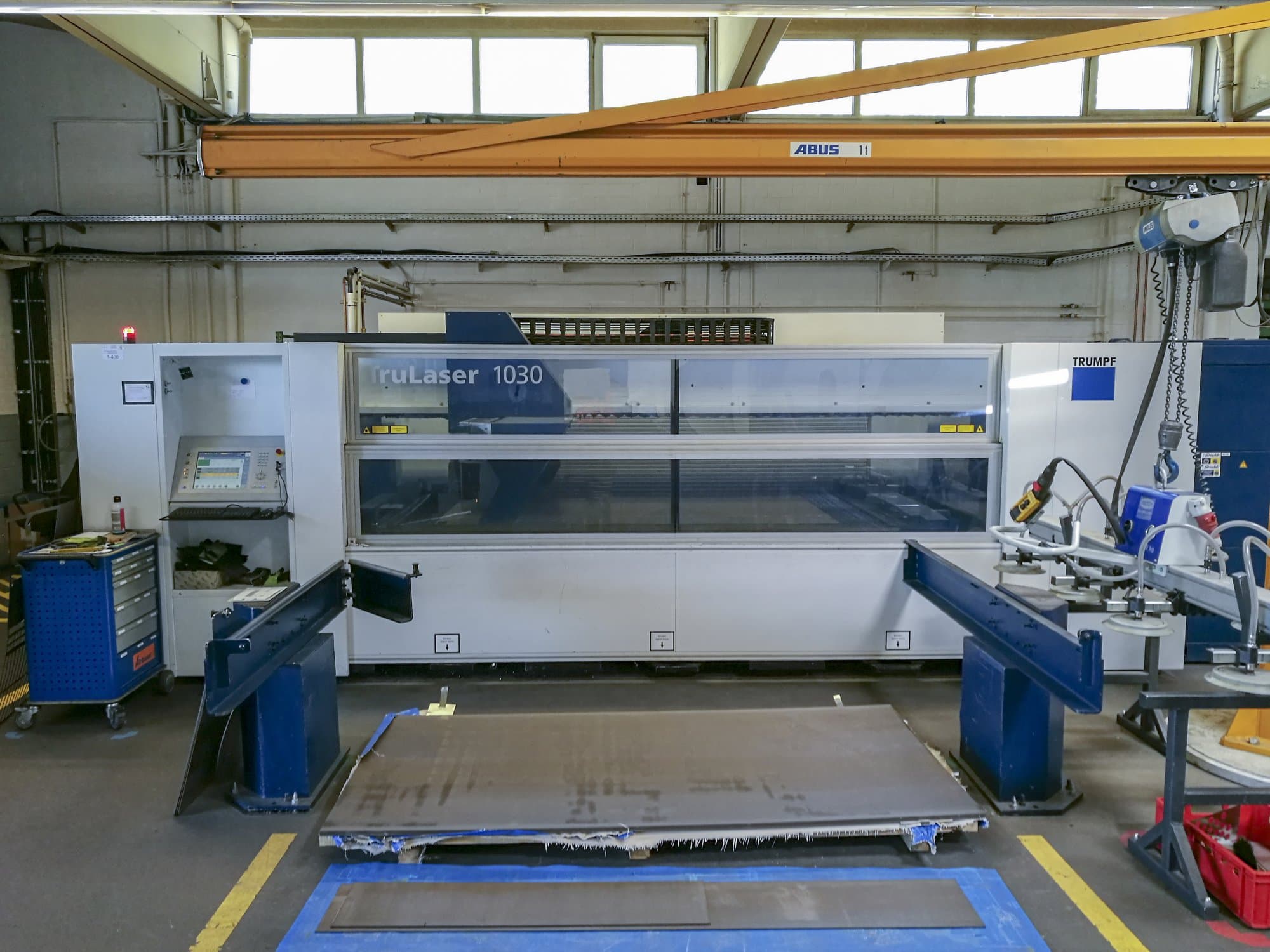 Vista Frontal da Trumpf TruLaser 1030 (L22) máquina