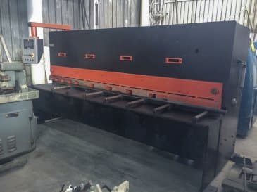 Vista Direita da Durma DHGM 3006 máquina