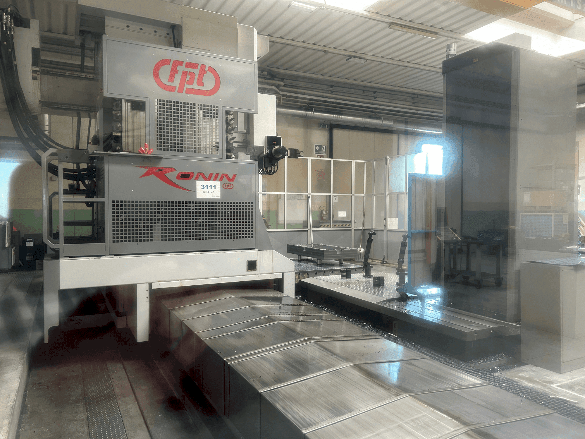 Vista Frontal da FPT Ronin máquina