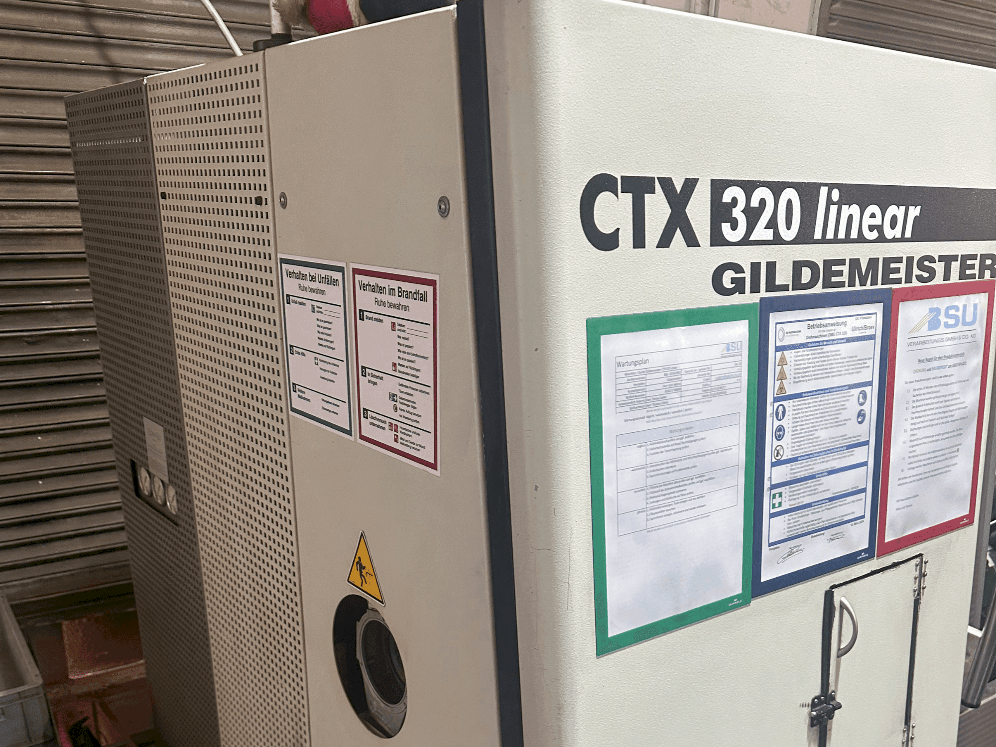 Vista Frontal da DMG CTX 320 Linear V5 máquina