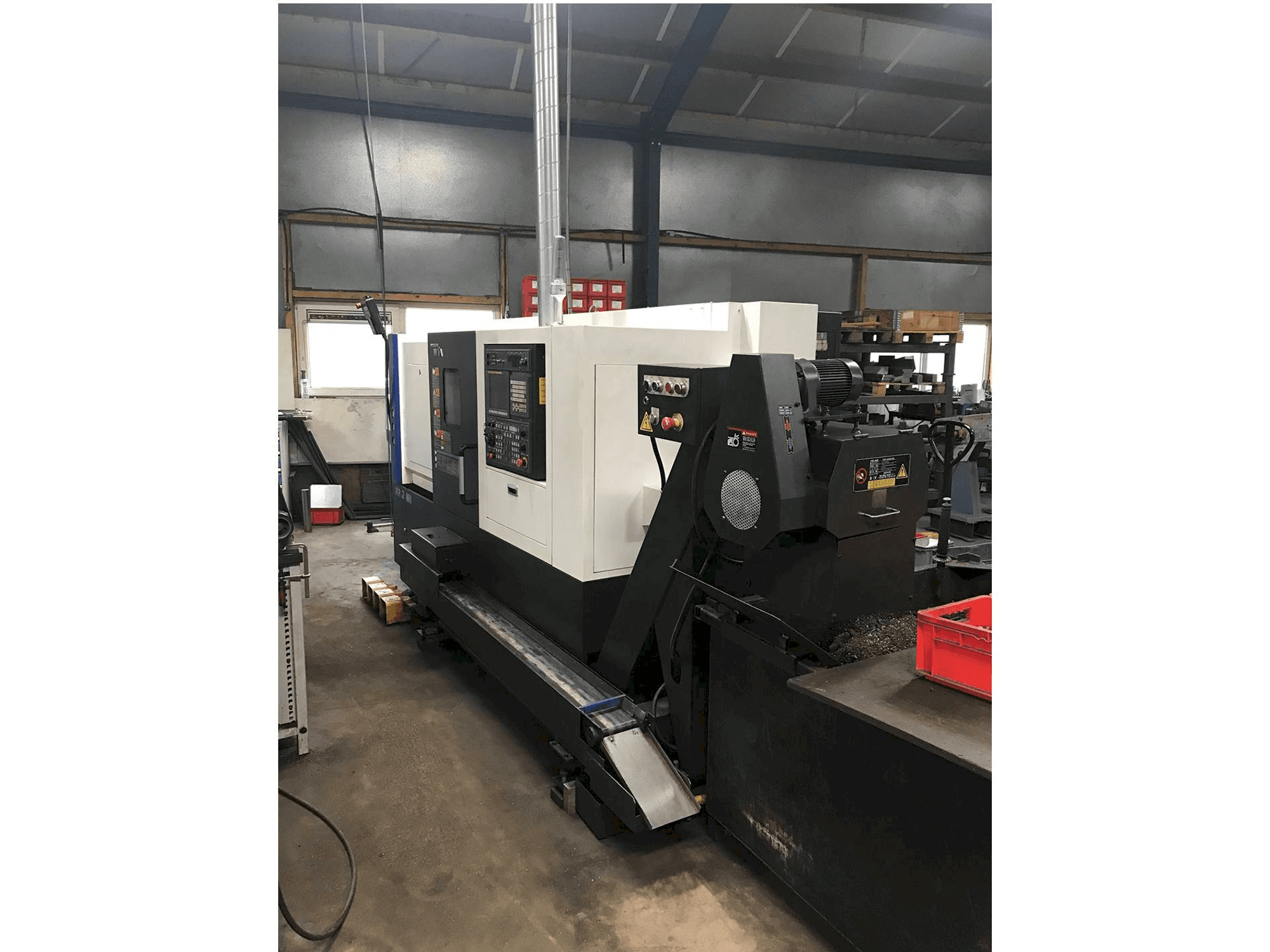 Vista Frontal da Hyundai Wia L230LMSA máquina