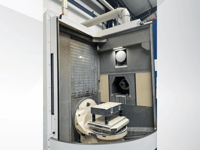 Espaço de trabalho  da GROB G550a  máquina