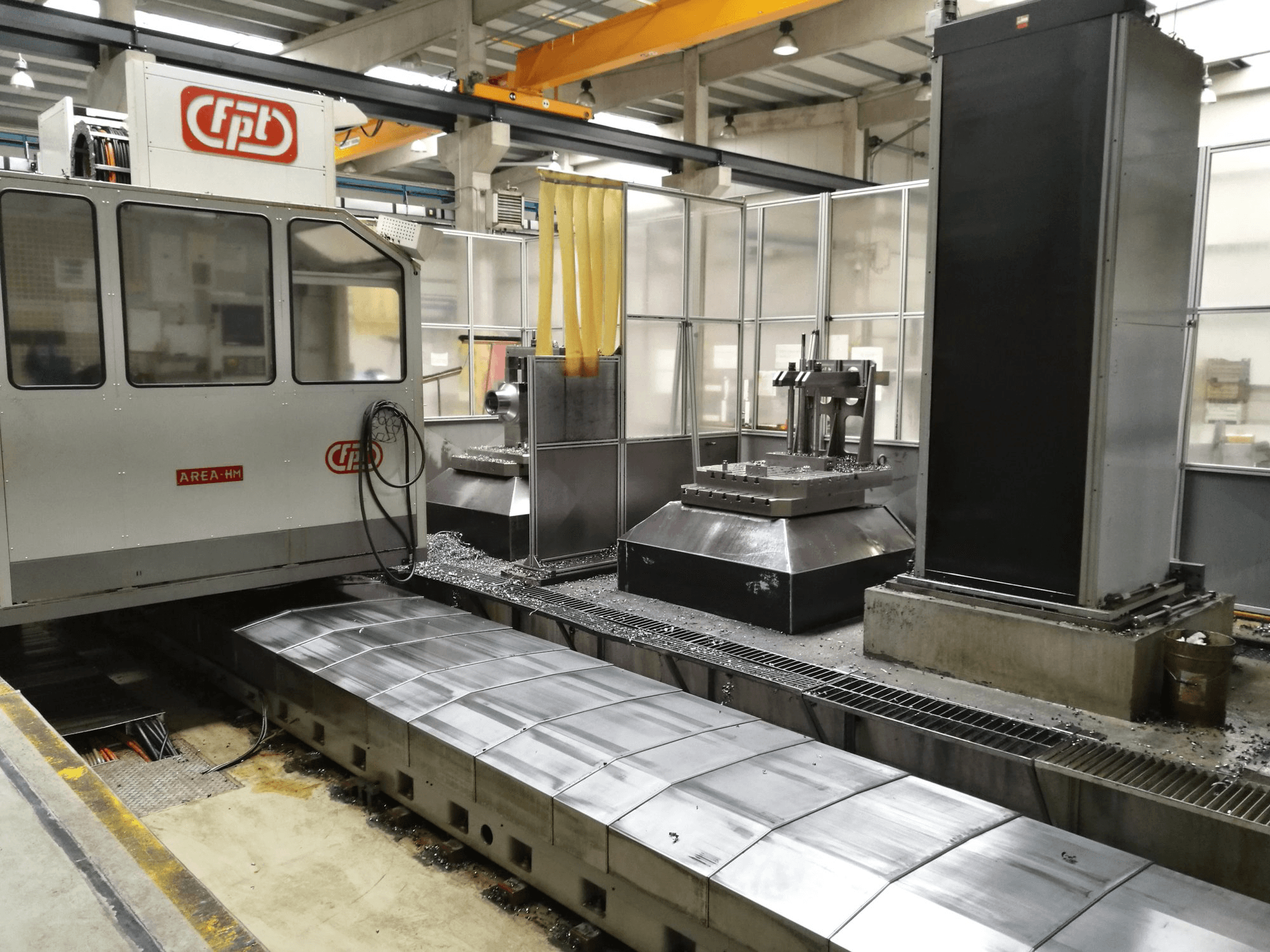 Vista Esquerda da FPT AREA M máquina