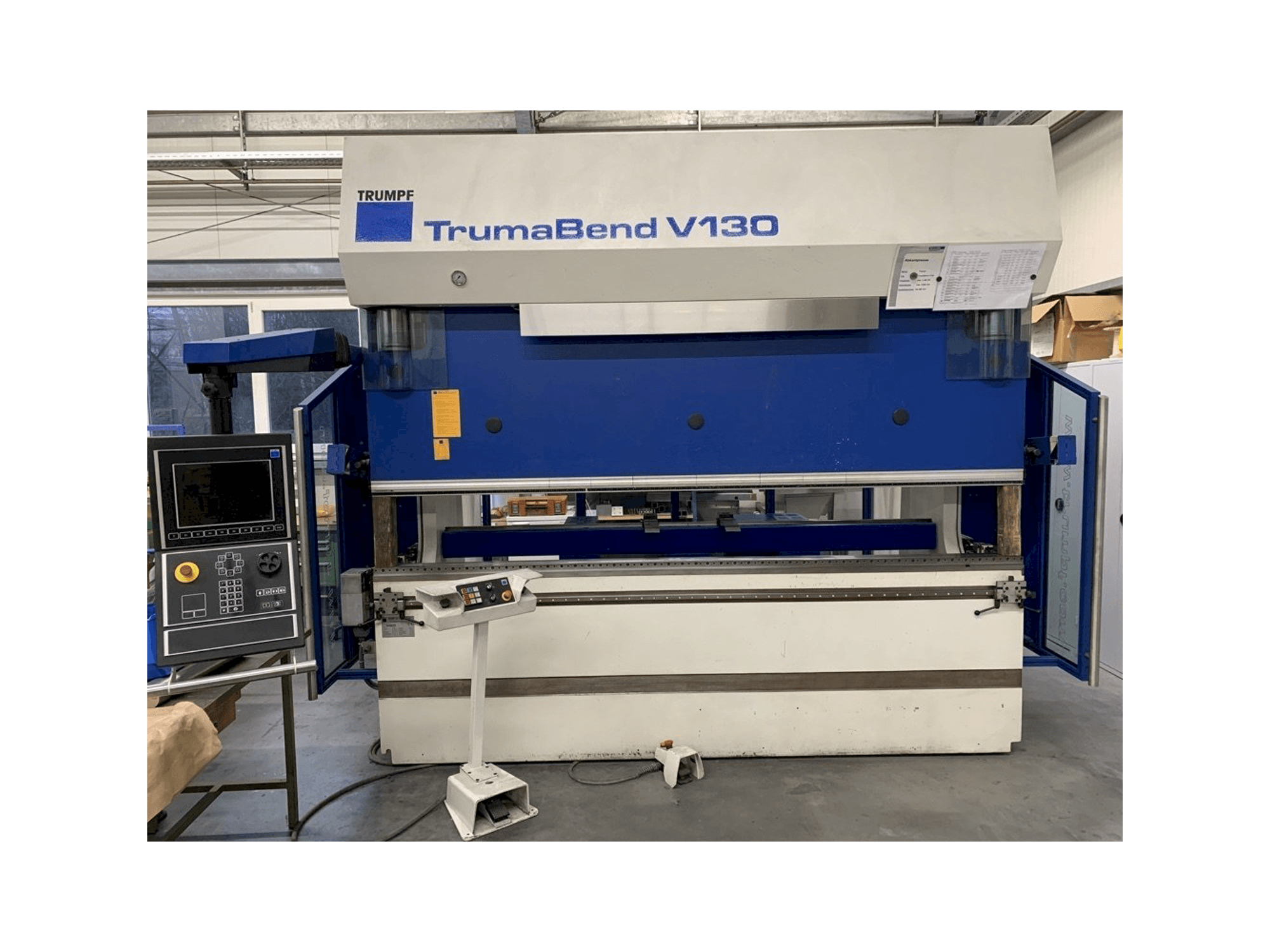 Vista Frontal da Trumpf TrumaBend V130X máquina
