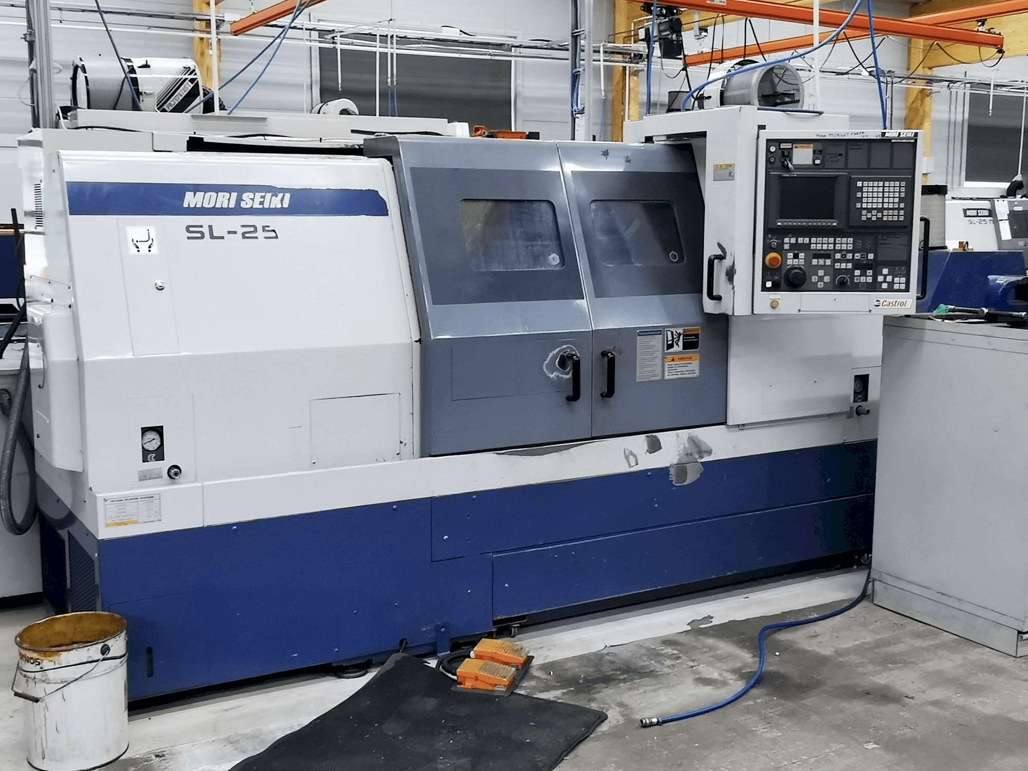 Vista Frontal da MORI SEIKI SL-250 BMY máquina
