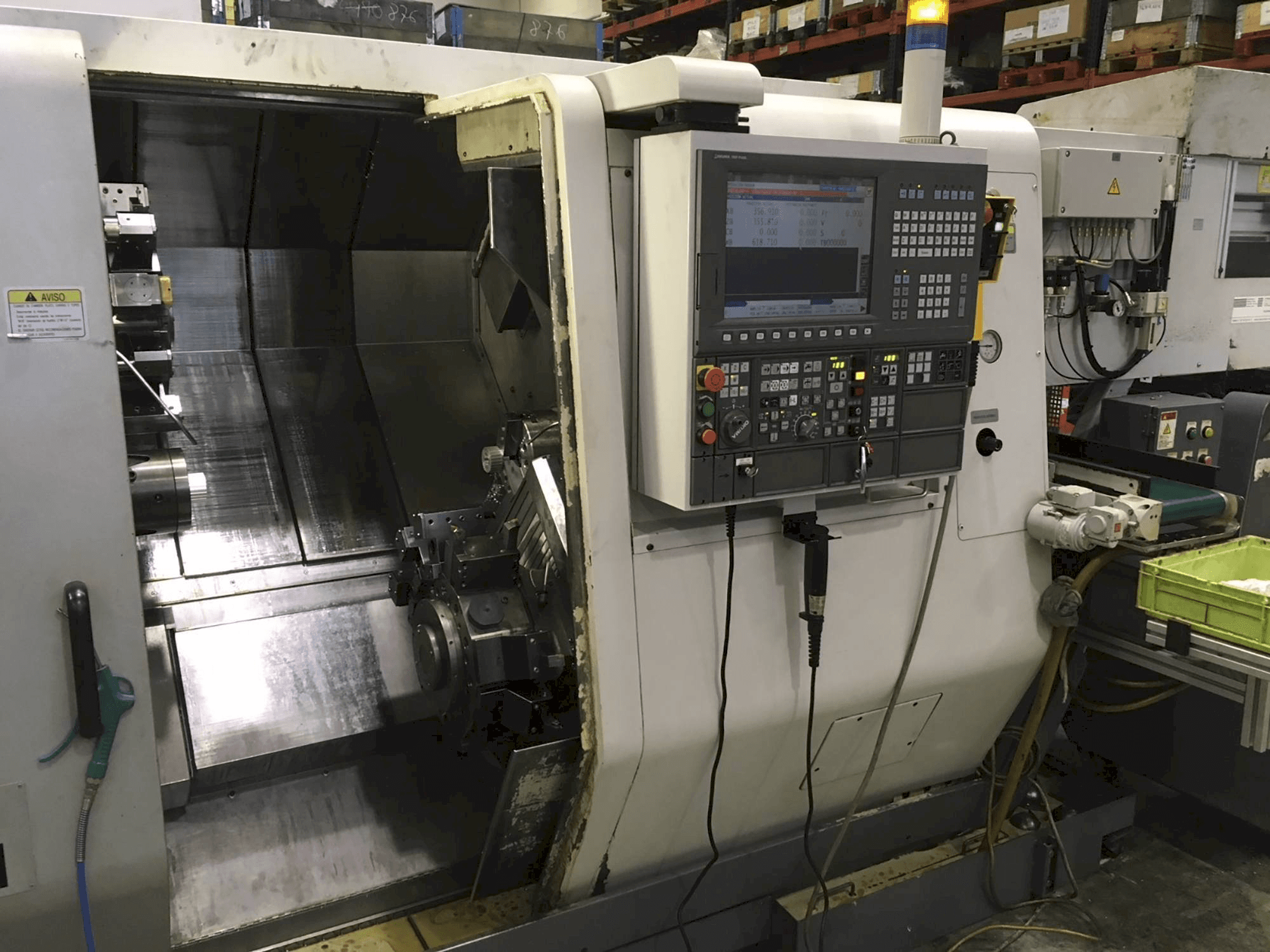 Vista Frontal da Okuma LT 200-MY máquina