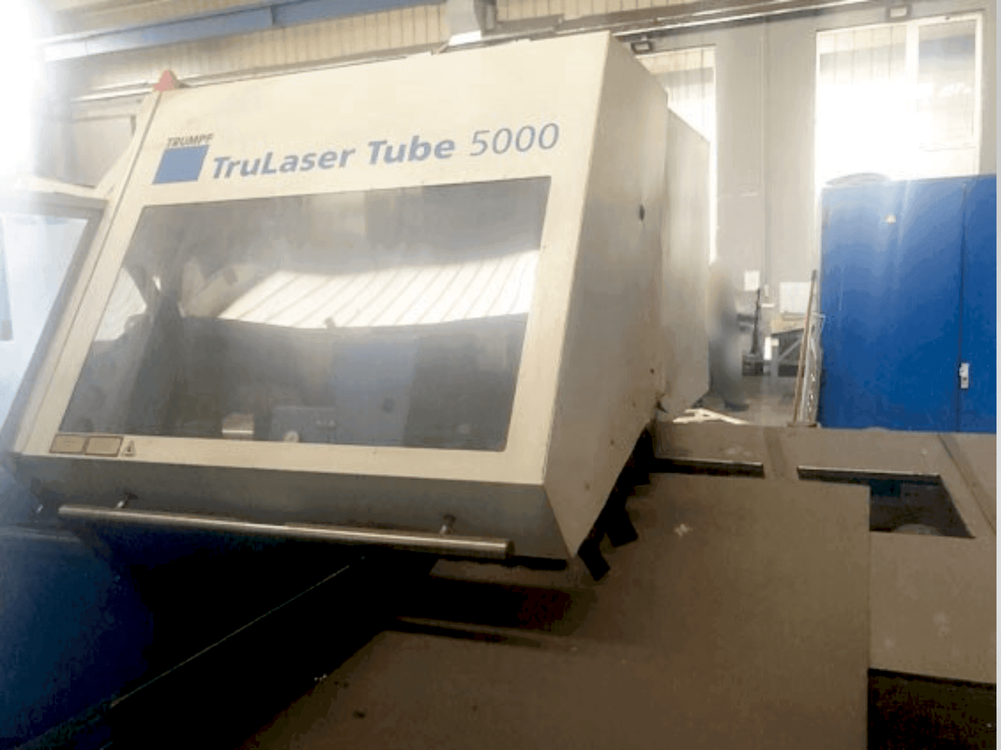 Vista Frontal da TRUMPF tru laser tube 5000 máquina