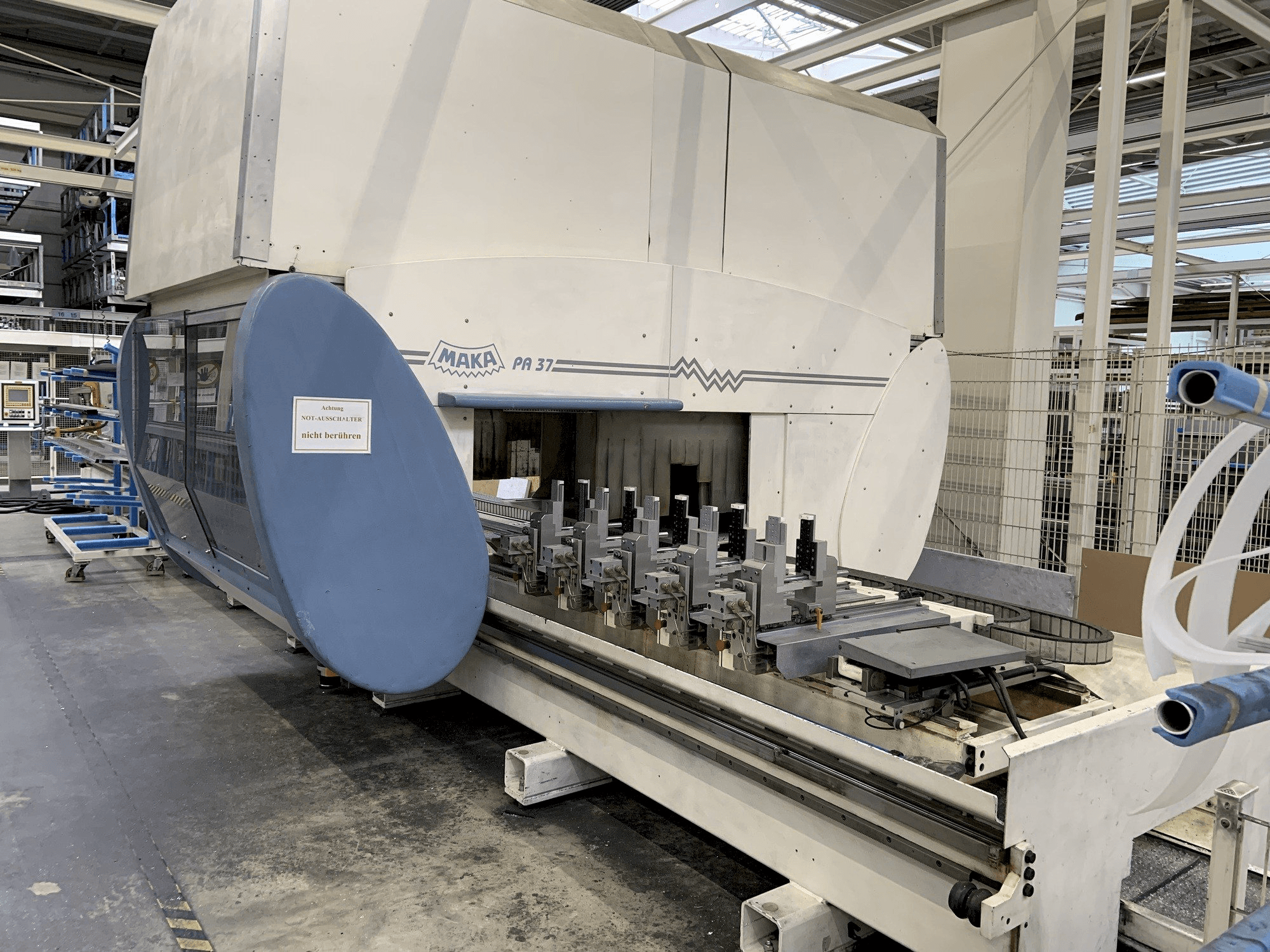 Vista Frontal da MAKA PA37 máquina