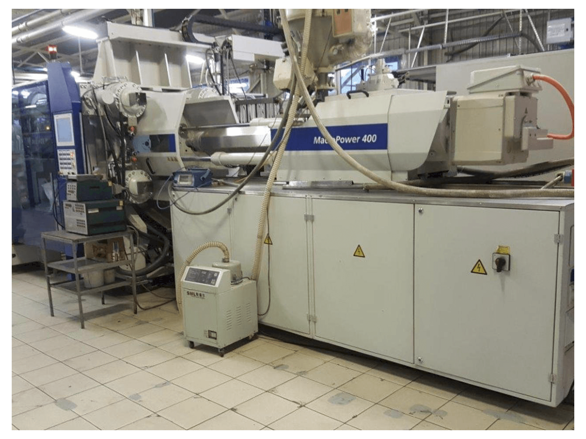 Vista Frontal da Battenfeld Macro Power 400/3400 máquina