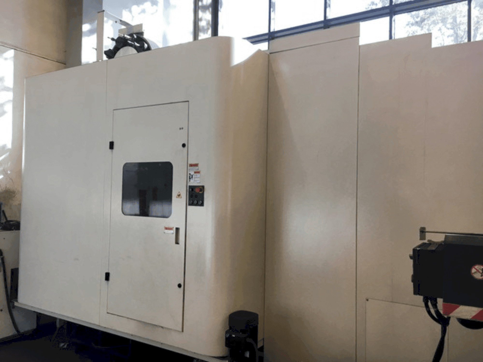 Vista Frontal da SPINNER H630 máquina