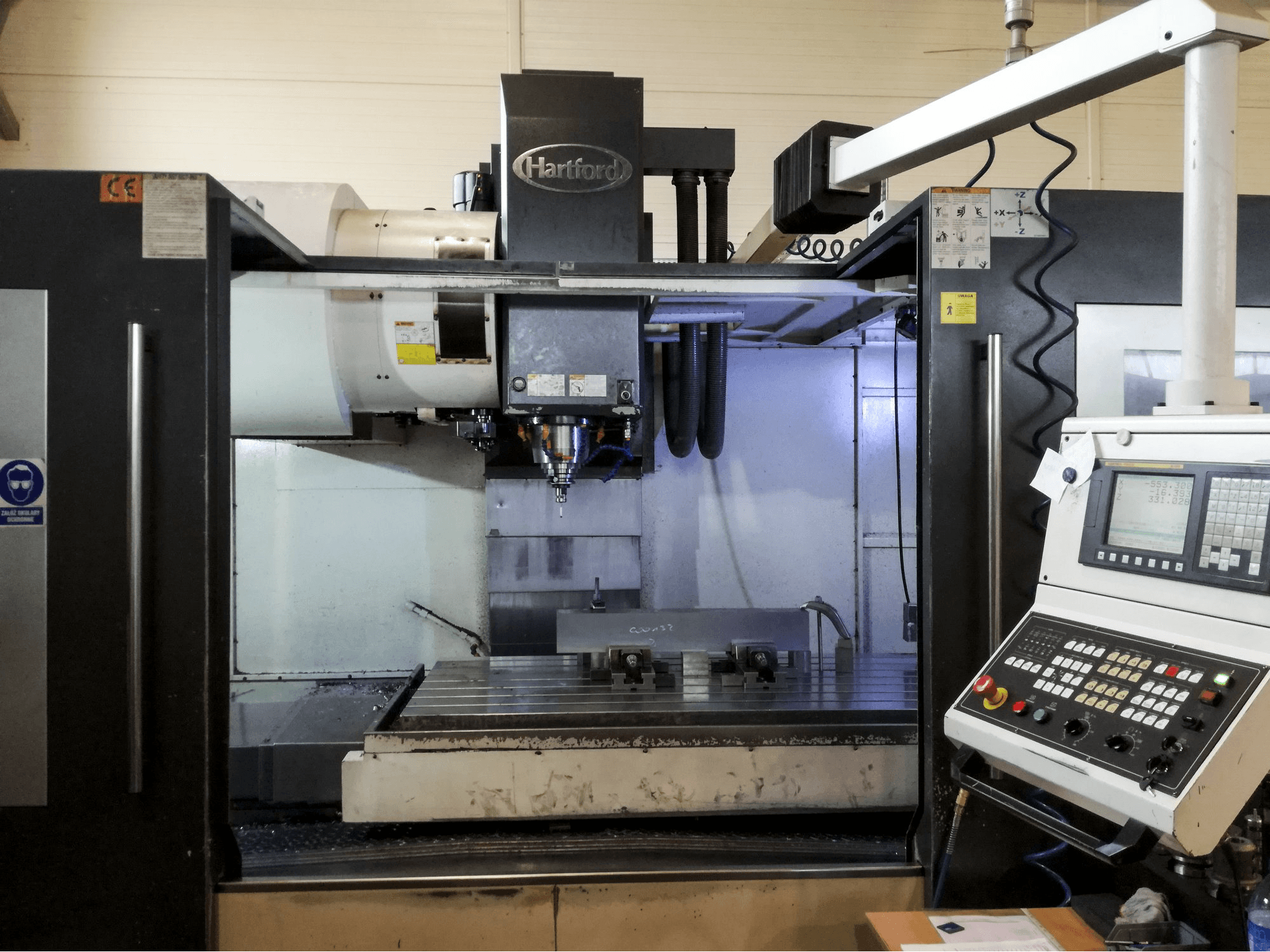 Vista Frontal da Hartford HCMC-18 máquina