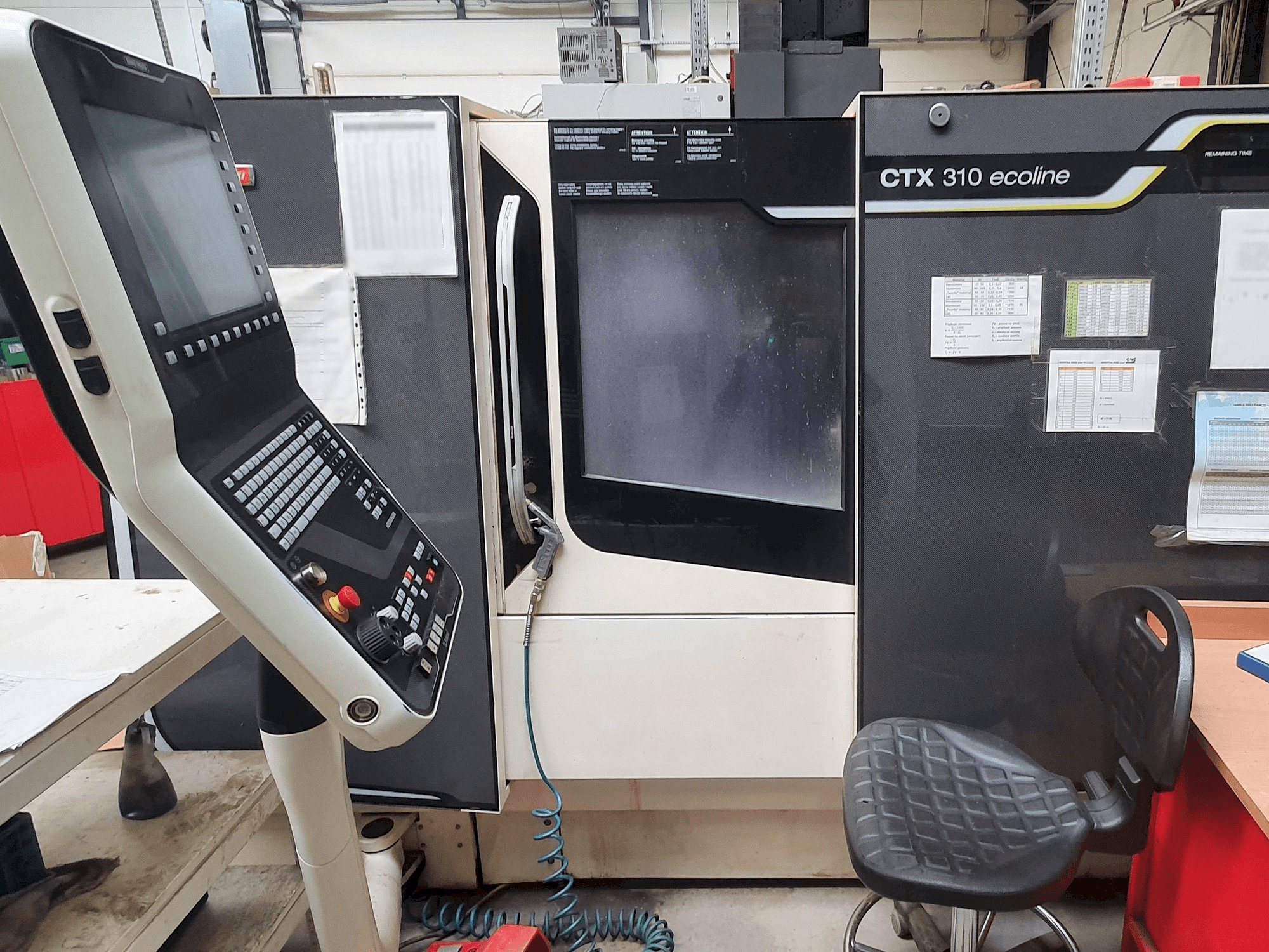 Vista Frontal da DMG MORI SEIKI CTX máquina