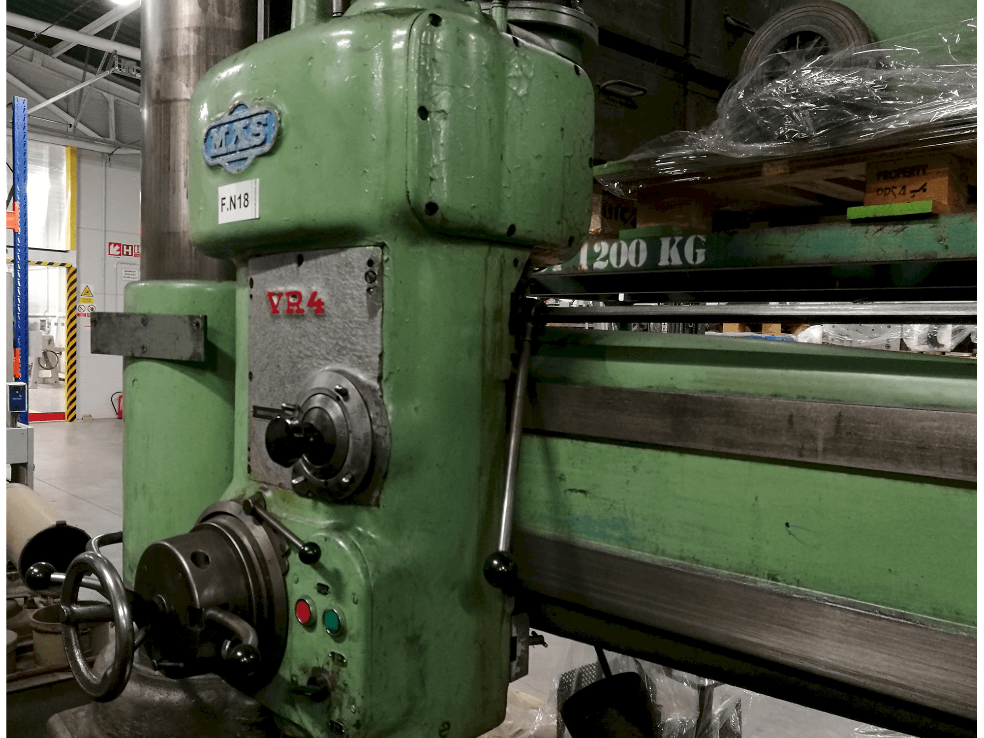 Vista Esquerda da KOVOSVIT MAS VR 4 máquina