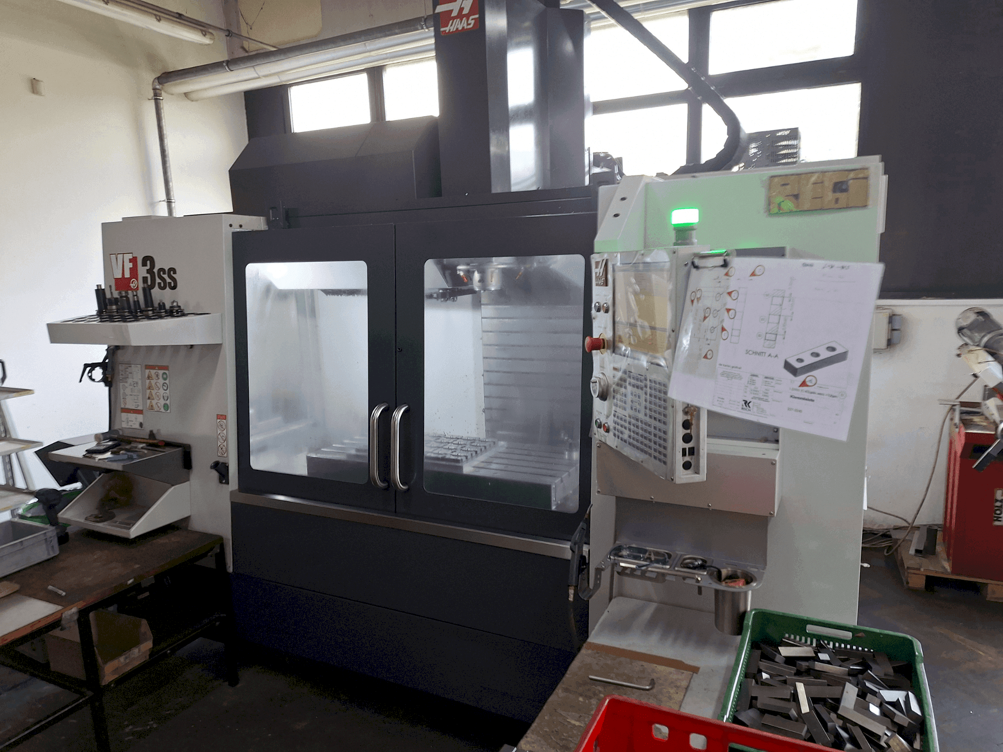 Vista Frontal da HAAS VF-3SS máquina