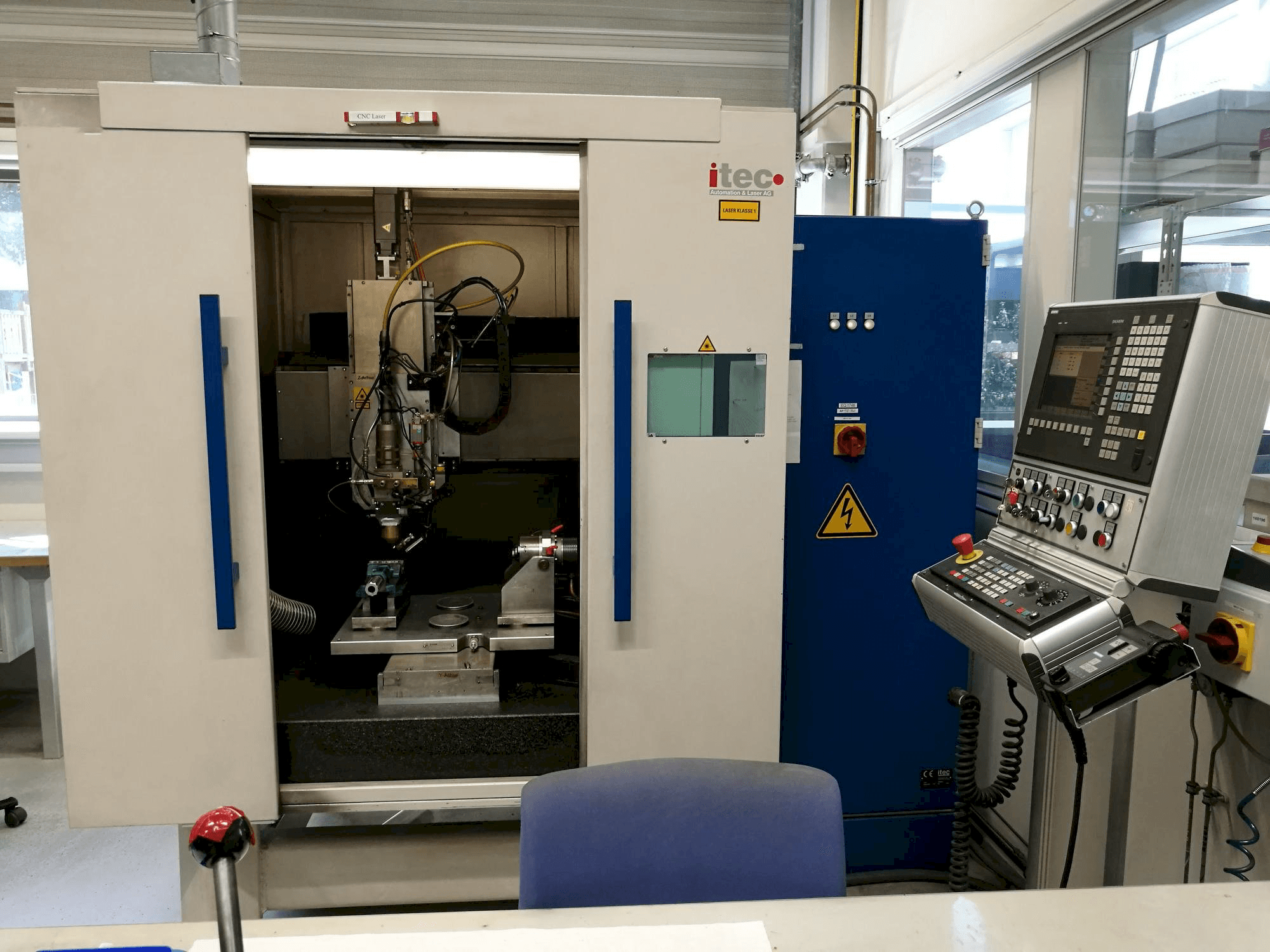 Vista Frontal da ITEC vmaxS máquina