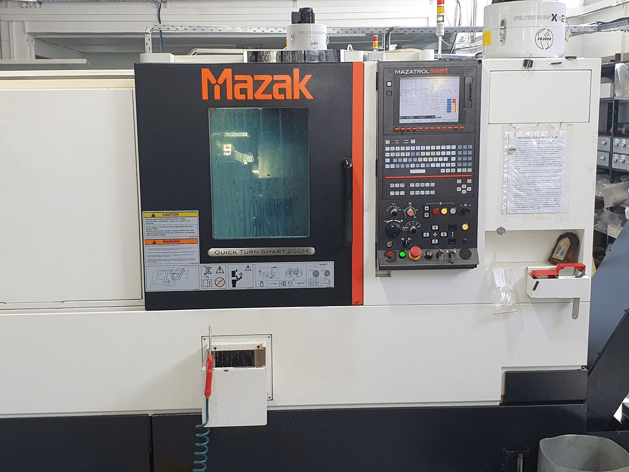 Vista Frontal da Mazak QTS200M máquina