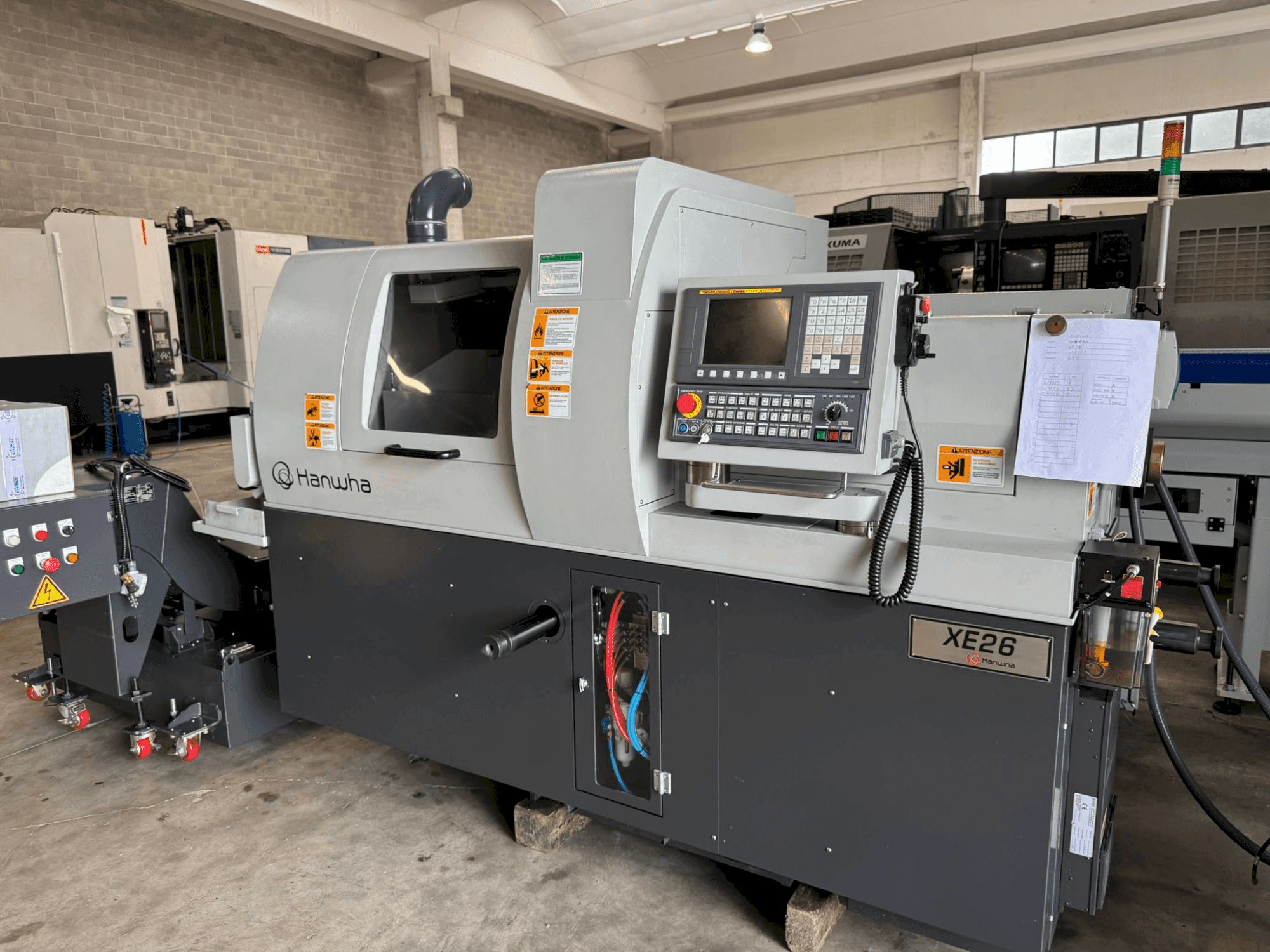 Vista Frontal da Hanwha XE 26 H máquina