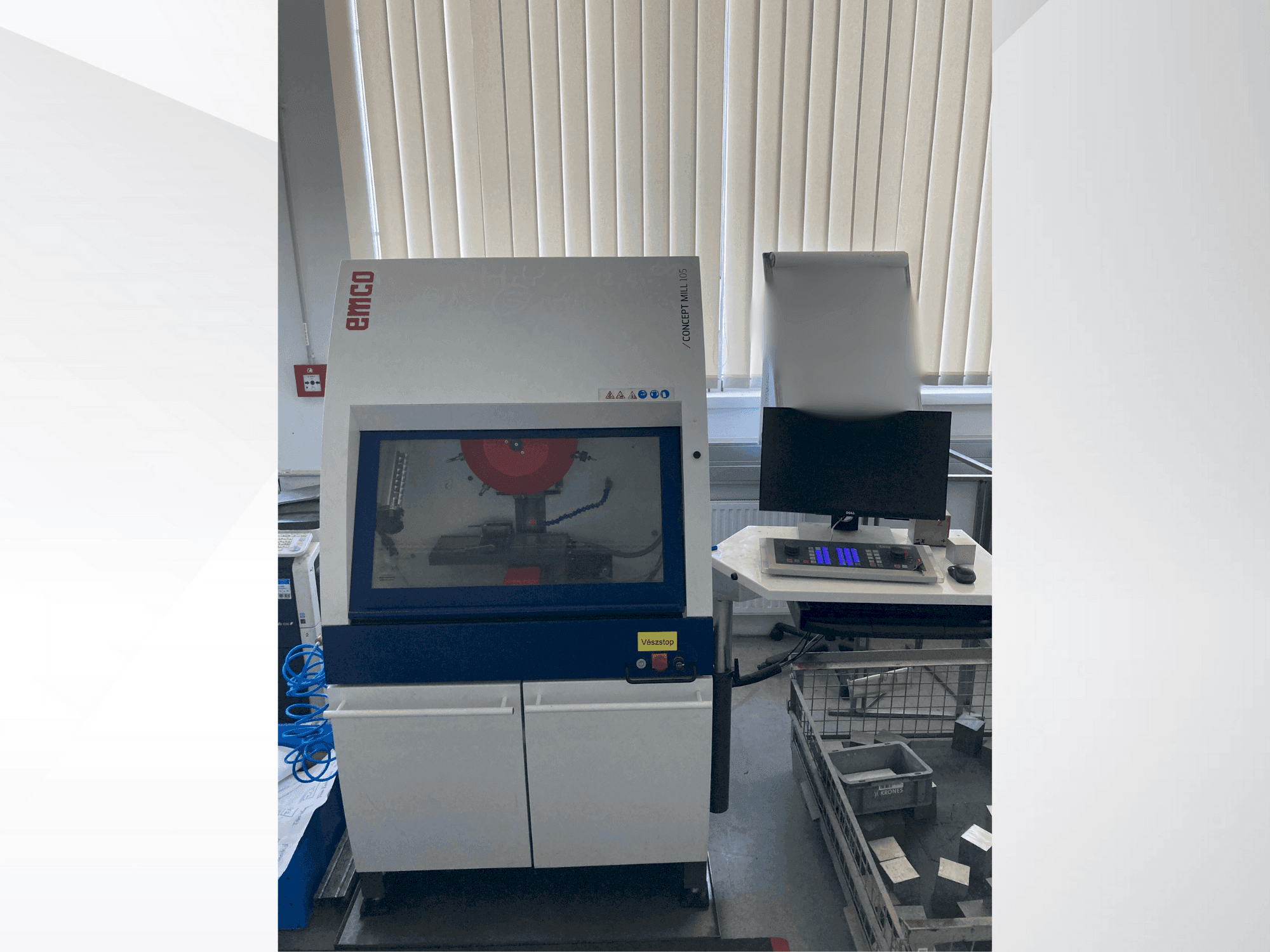Vista Frontal da EMCO Concept Mill 105 máquina