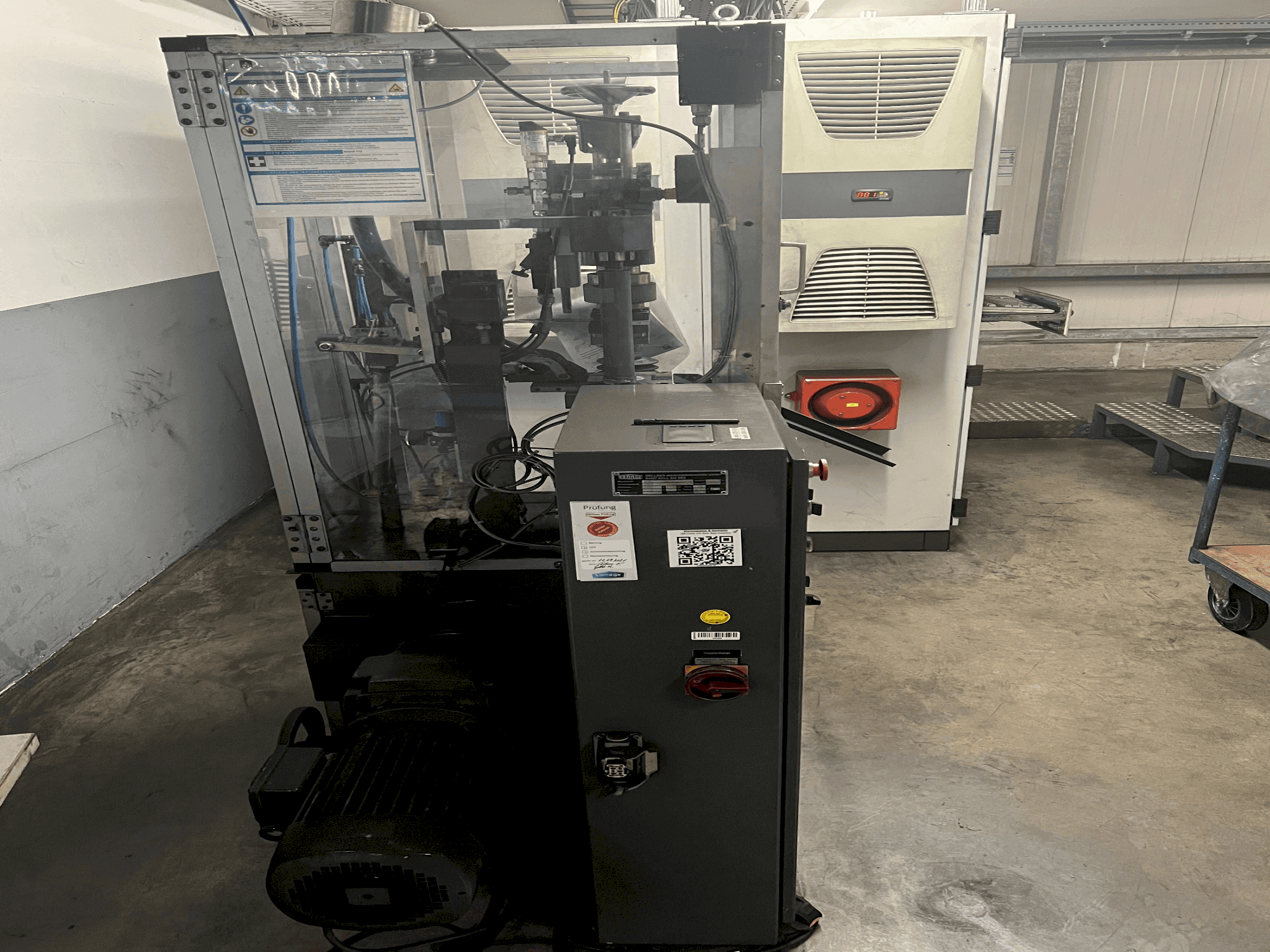 Vista Frontal da KOMAGE K 6 Mechanical Powder Press máquina