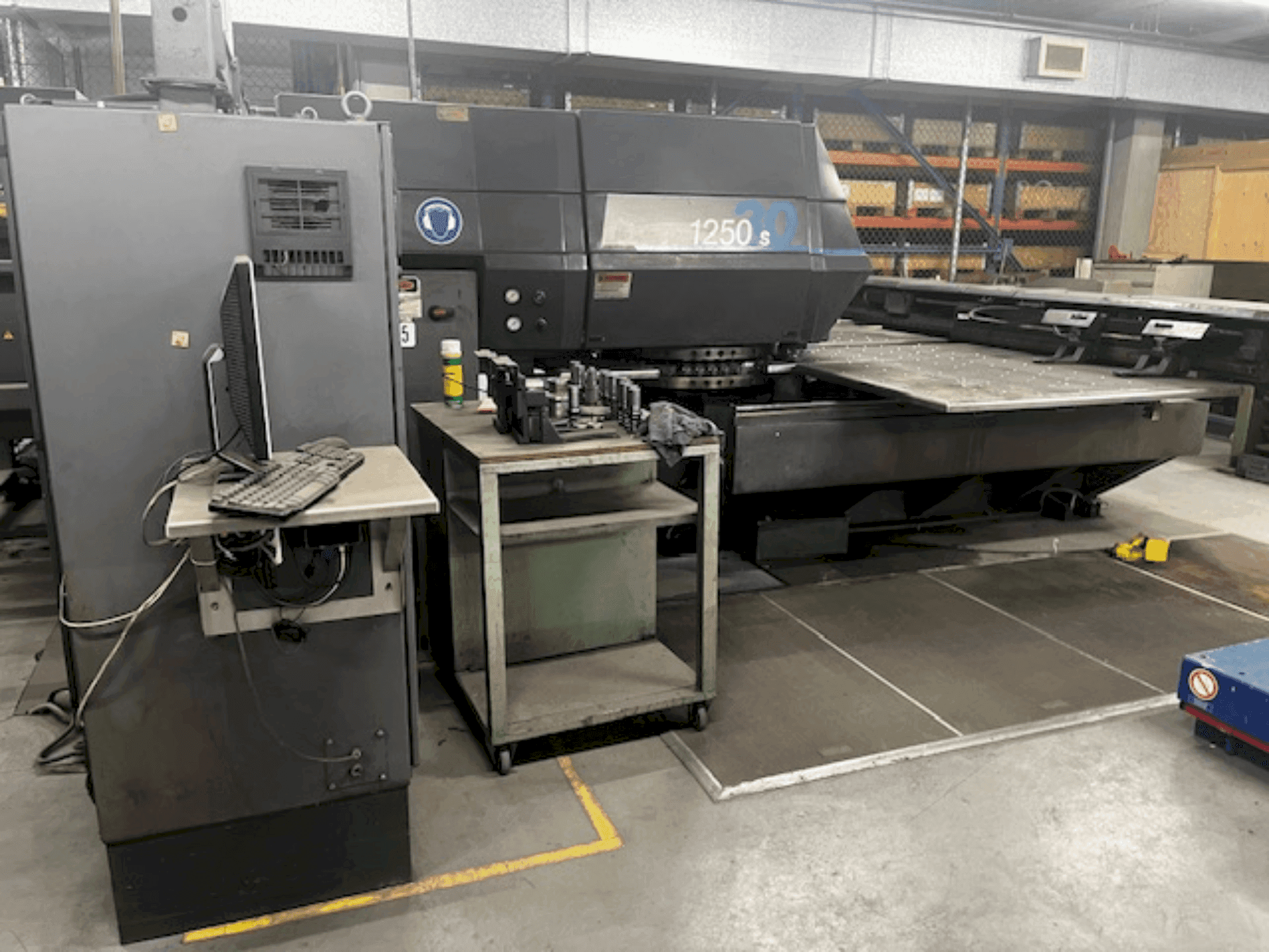 Vista Frontal da STRIPPIT 1250SL/30 máquina