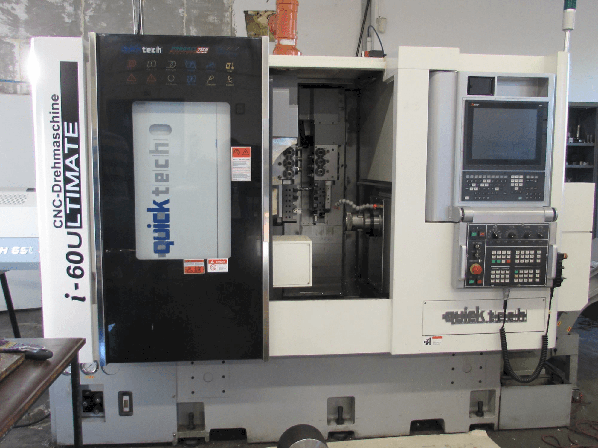 Vista Frontal da Quick-Tech I-60U máquina