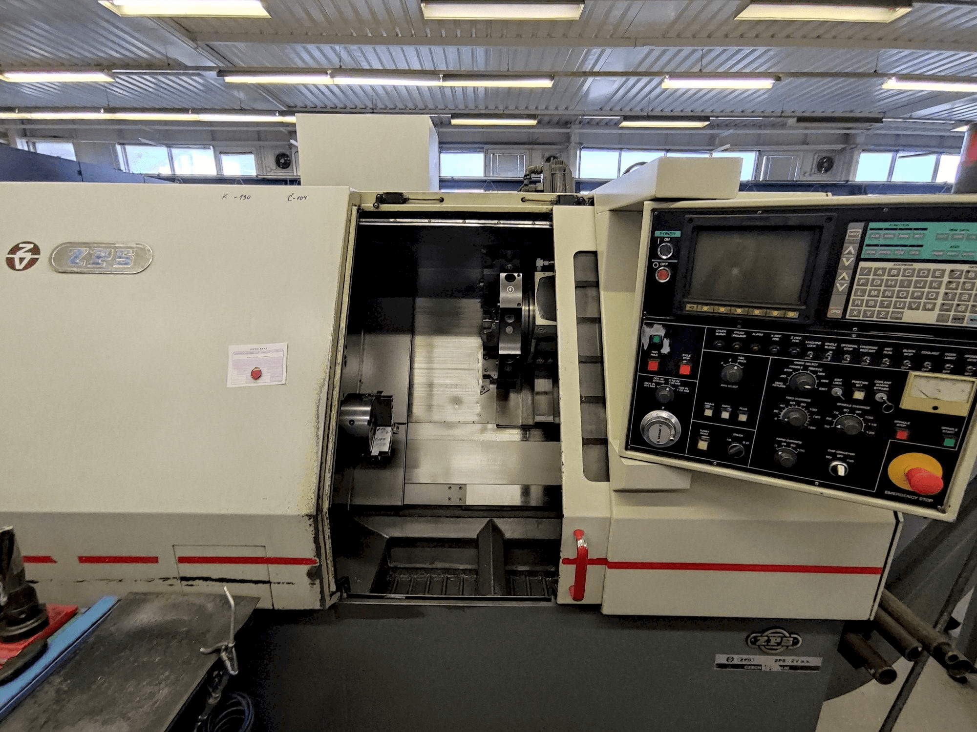 Vista Frontal da ZPS S-50 (TC-615) máquina