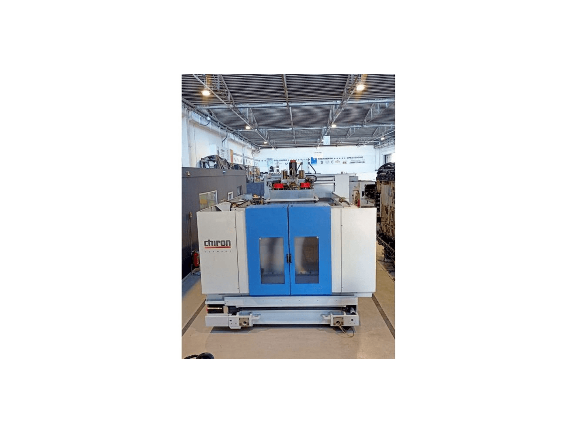 Vista Frontal da CHIRON DZ24 WM HS máquina