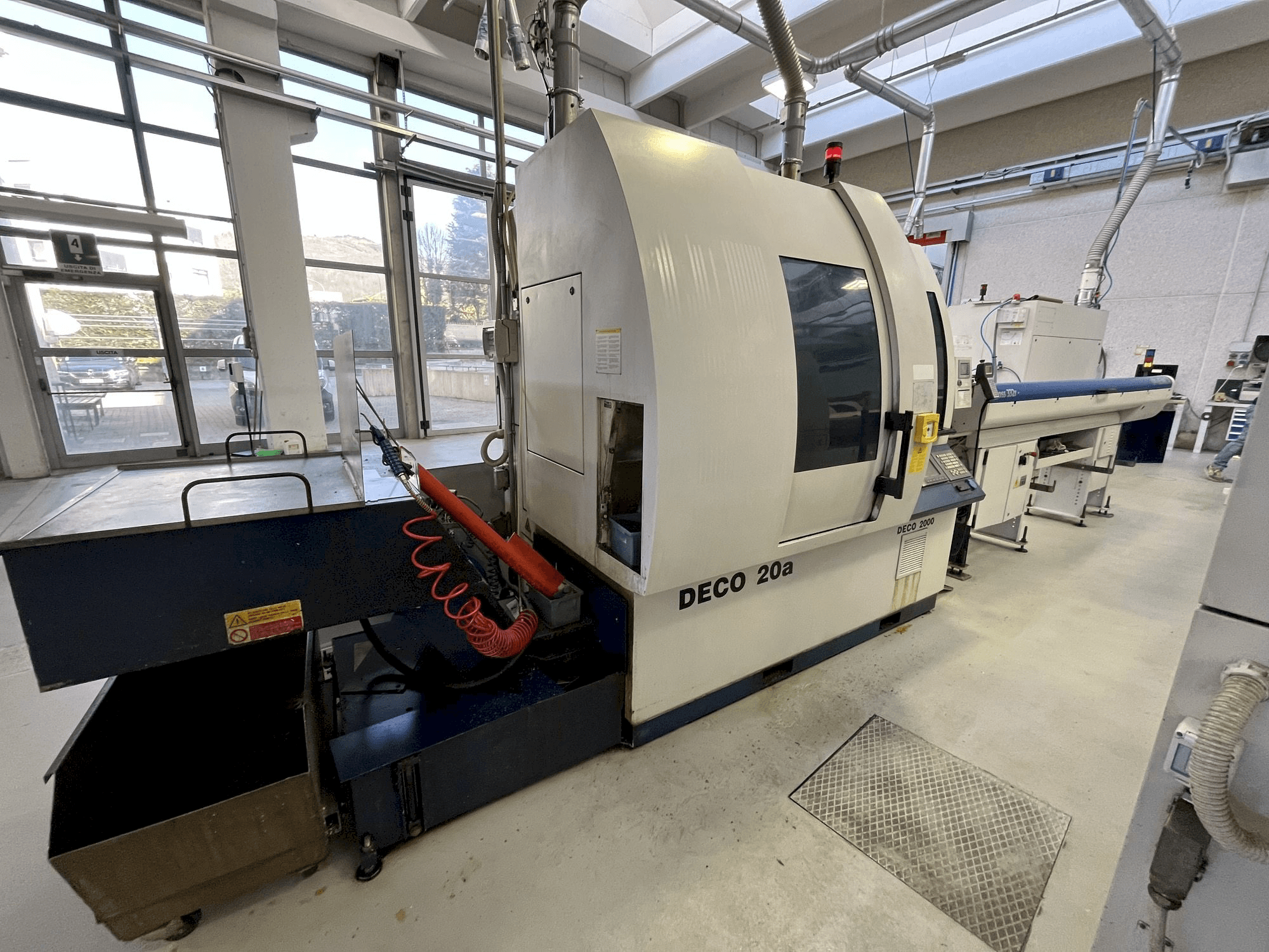 Vista Frontal da TORNOS DECO 20A máquina