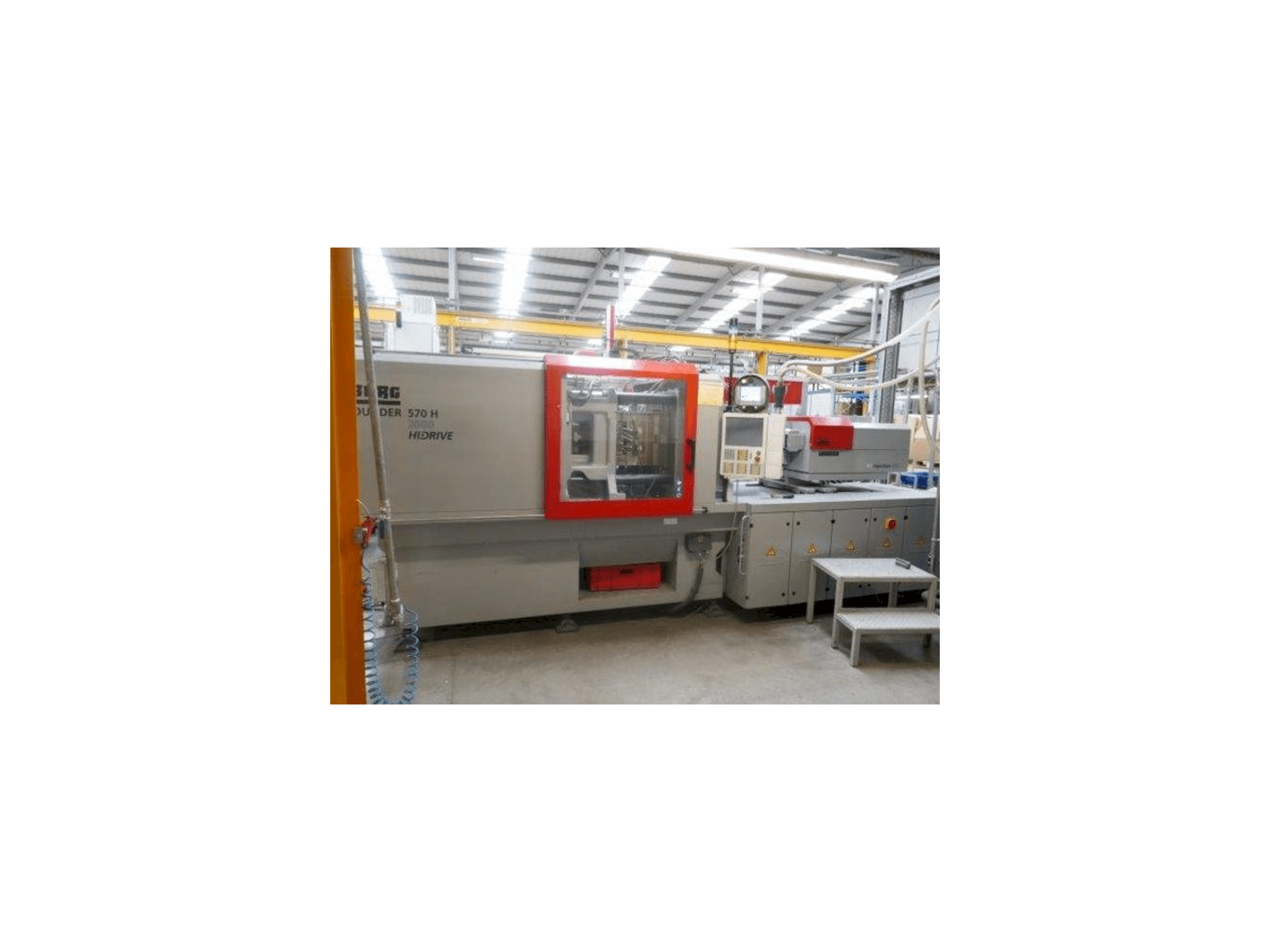 Vista Frontal da Arburg Allrounder 570H 2000-800 máquina