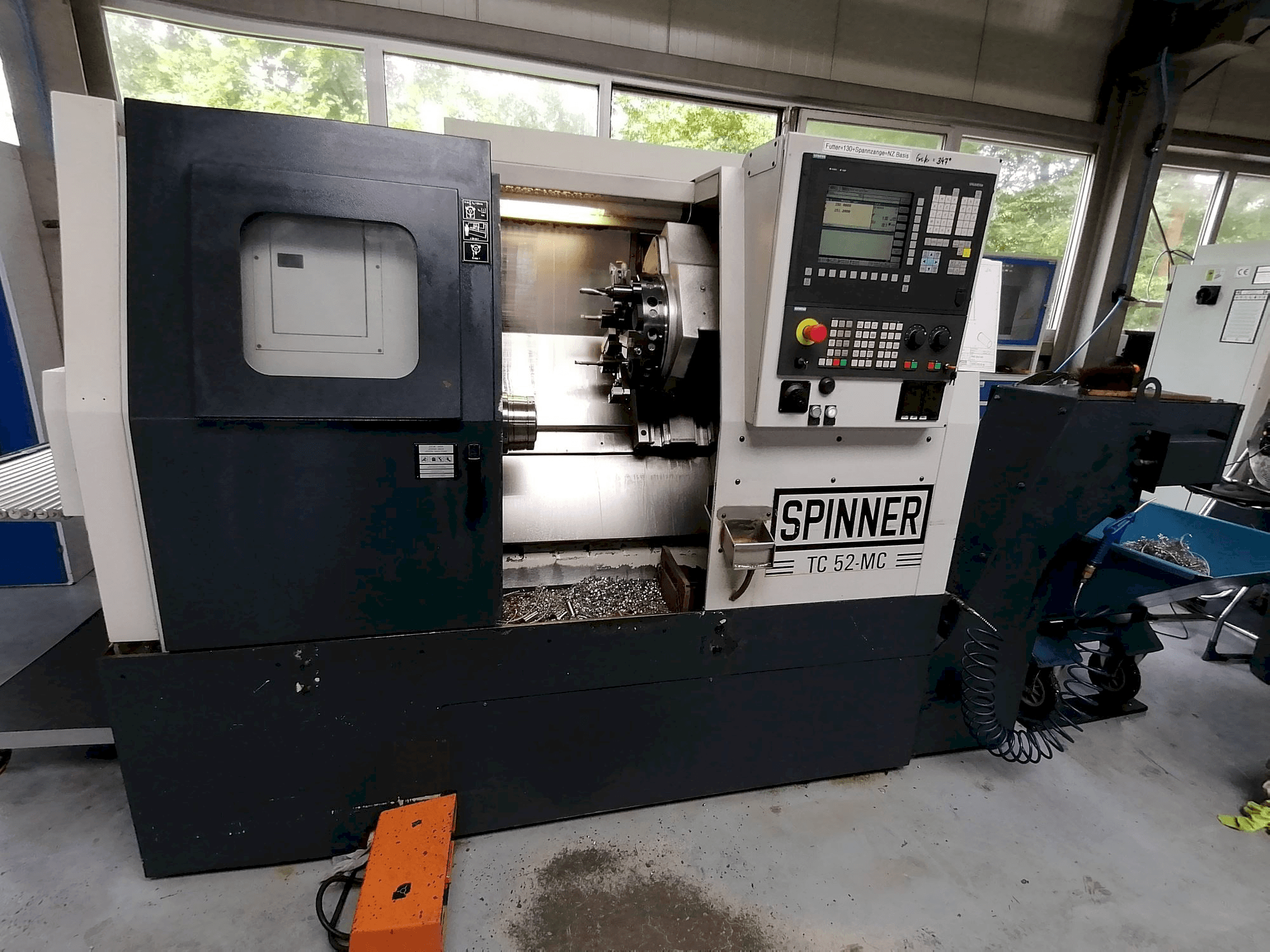 Vista Frontal da SPINNER TC 52-MC máquina