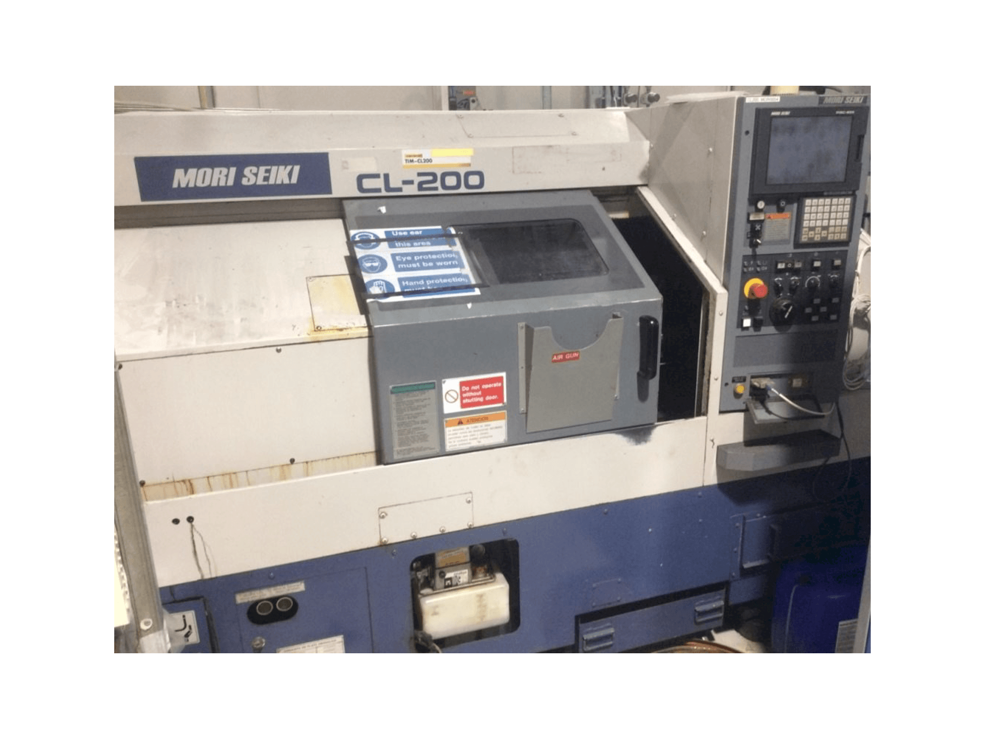 Vista Frontal da MORI SEIKI CL-200 máquina