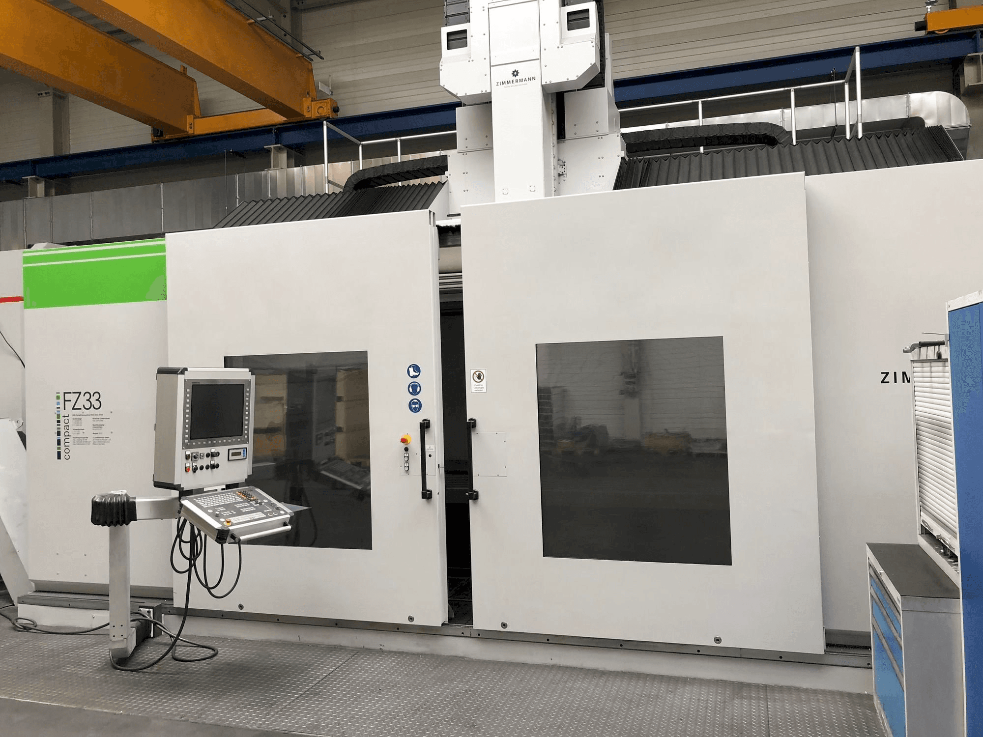 Vista Frontal da Zimmermann FZ33C máquina