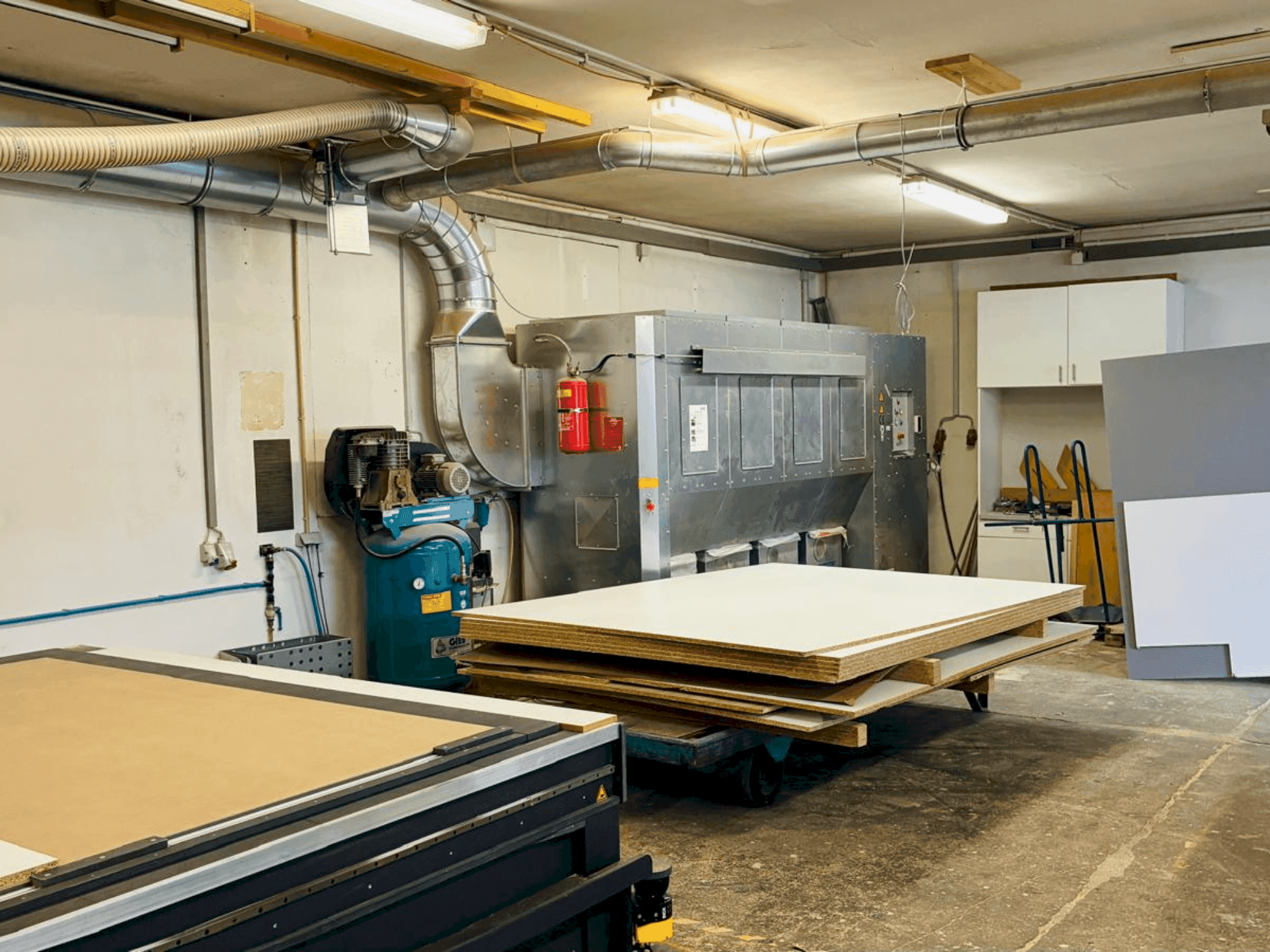 Vista Frontal da NESTRO NE 350P20 máquina