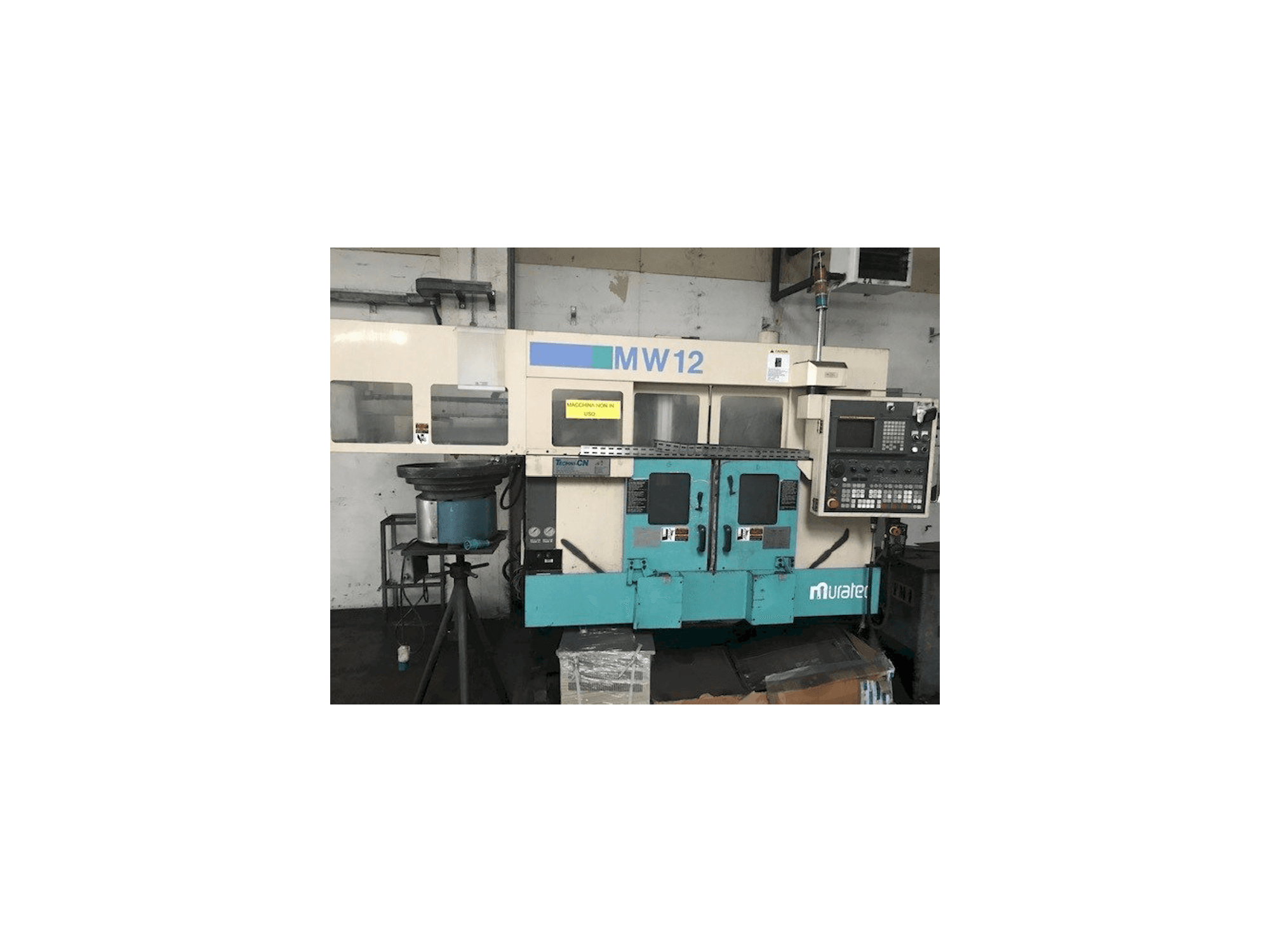 Vista Frontal da Muratec MW 12 CNC máquina