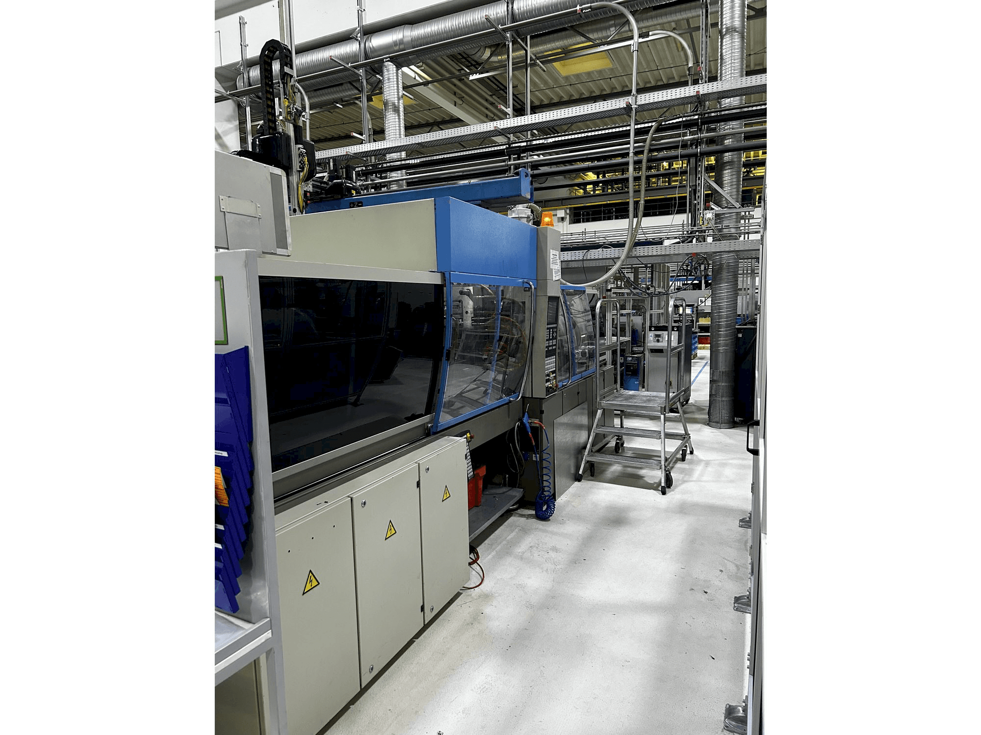 Vista Frontal da Engel ES 750/175 HL máquina